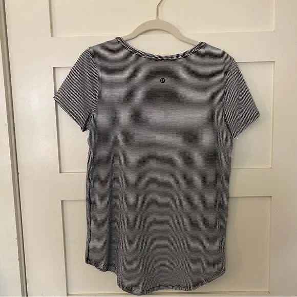 Lululemon soft tshirt - Picture 3 of 4